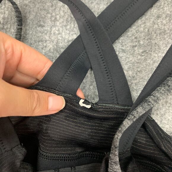 Lululemon Run For Gold Tank Top Womens 2 Heather Gray Shelf Bra Cross Back Shirt - Picture 4 of 15
